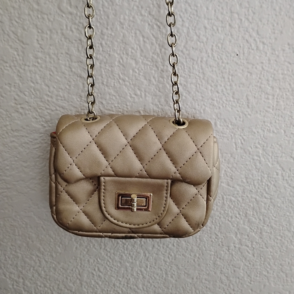 Elegant Quilted Tan Shoulder Bag